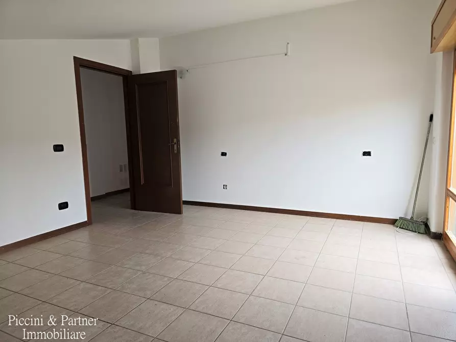 Immagine 31 di Quadrilocale in vendita  in Via dello Zucchero 24 a Perugia