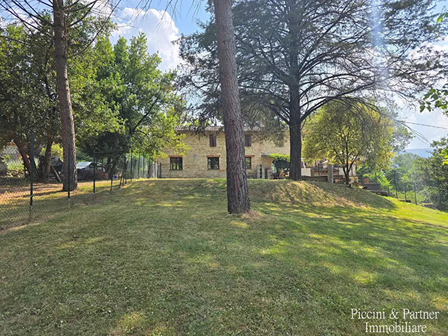 Immagine 85 di Rustico / casale in vendita  in Strada Ponte Resina - Monte Acutello 1 a Perugia