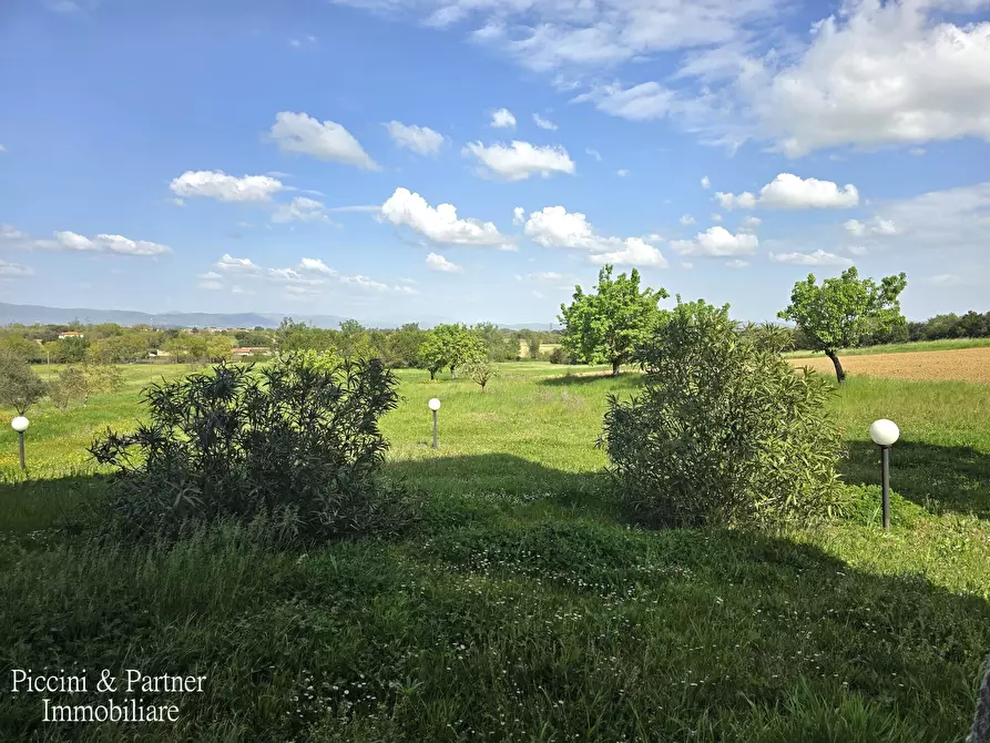 Immagine 95 di Rustico / casale in vendita  in Via Paganico 2 a Castiglione Del Lago