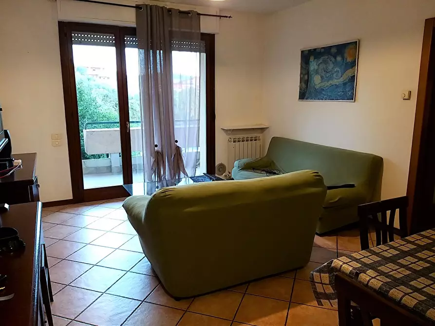 Immagine 6 di Trilocale in vendita  in Via Giovanni Giolitti a Corciano