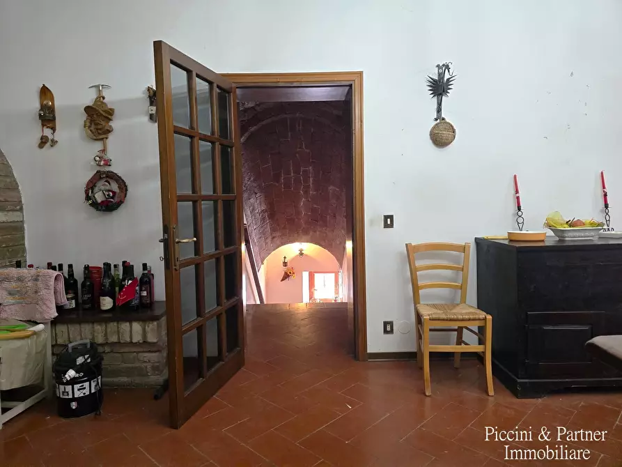 Immagine 48 di Rustico / casale in vendita  in Via Paganico 2 a Castiglione Del Lago