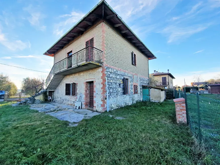 Immagine 3 di Casa bifamiliare in vendita  in Via San Biagio a Castiglione Del Lago