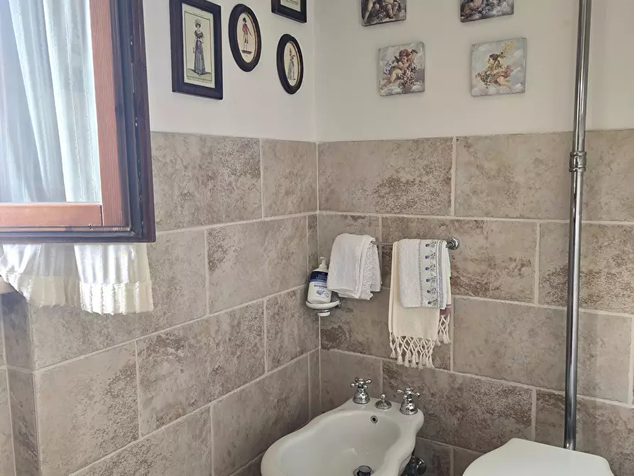 Immagine 63 di Villa in vendita  in Strada Tiberina Nord 395 a Perugia