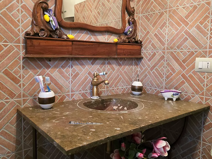 Immagine 33 di Villa in vendita  in Via IV Novembre 15 a Passignano Sul Trasimeno