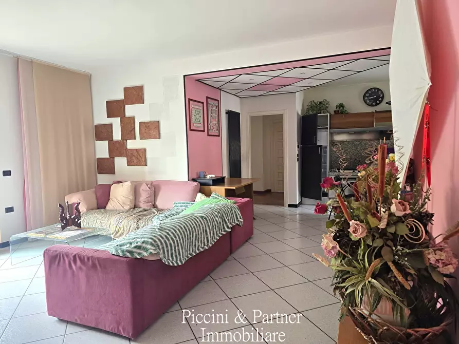 Immagine 9 di Pentalocale in vendita  in Via Maria Montessori a Tuoro Sul Trasimeno