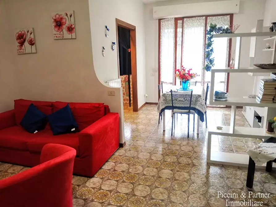 Immagine 10 di Quadrilocale in vendita  in Via Magliano 15 a Massa