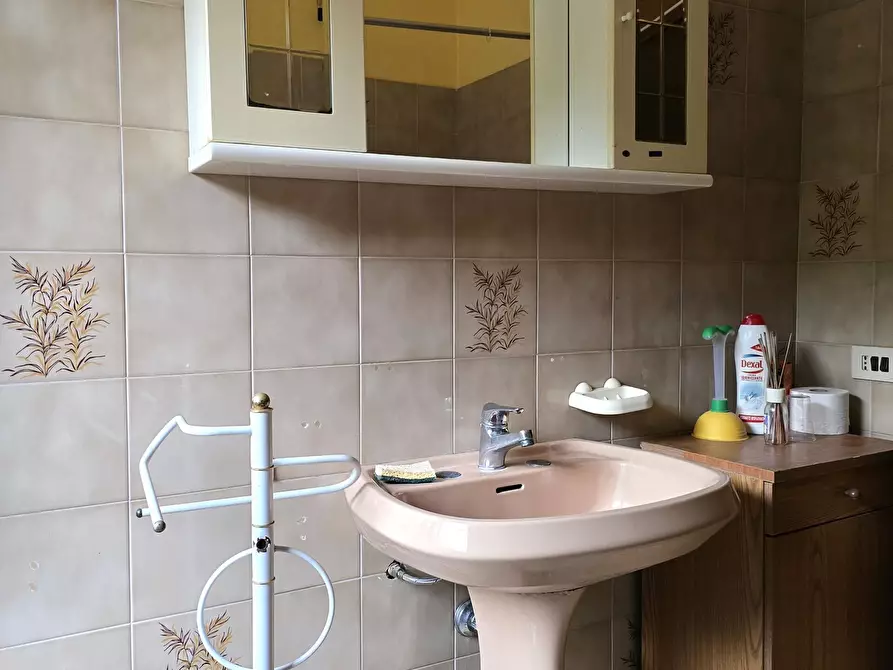 Immagine 35 di Quadrilocale in vendita  in Via Anton Maria Garbi 2 a Tuoro Sul Trasimeno