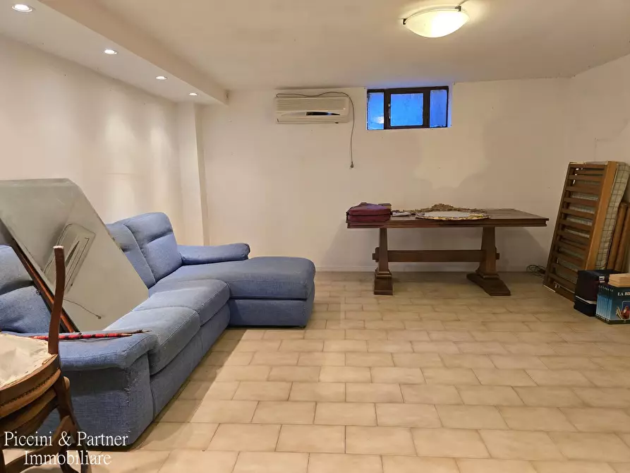 Immagine 55 di Villetta a schiera in vendita  in Via delle Querce 30 a Assisi