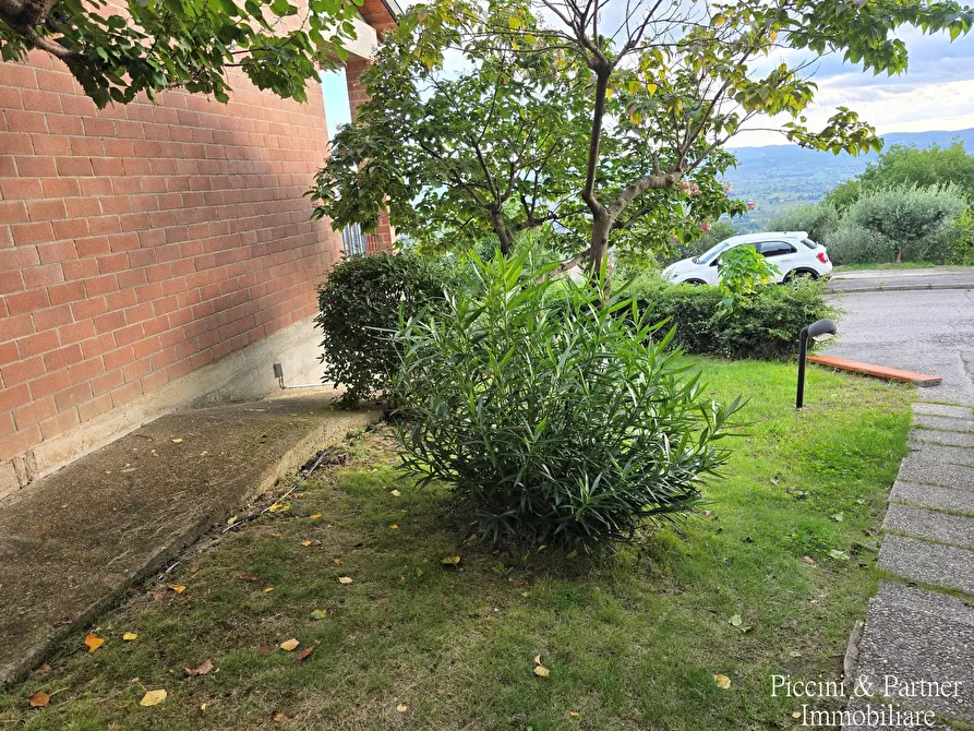 Immagine 64 di Villetta a schiera in vendita  in Via delle Querce 30 a Assisi