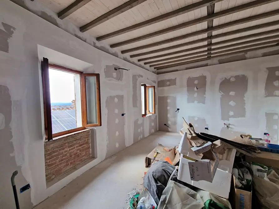 Immagine 6 di Trilocale in vendita  in Via Camillo Benso Conte di Cavour 73 a Torrita Di Siena