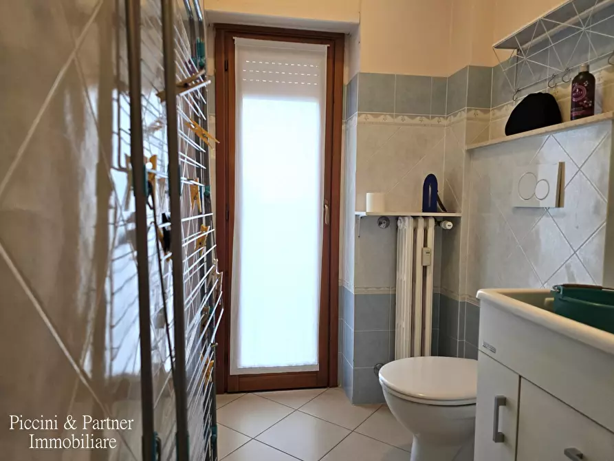 Immagine 51 di Pentalocale in vendita  in Via Frà Bevignate 14 a Perugia