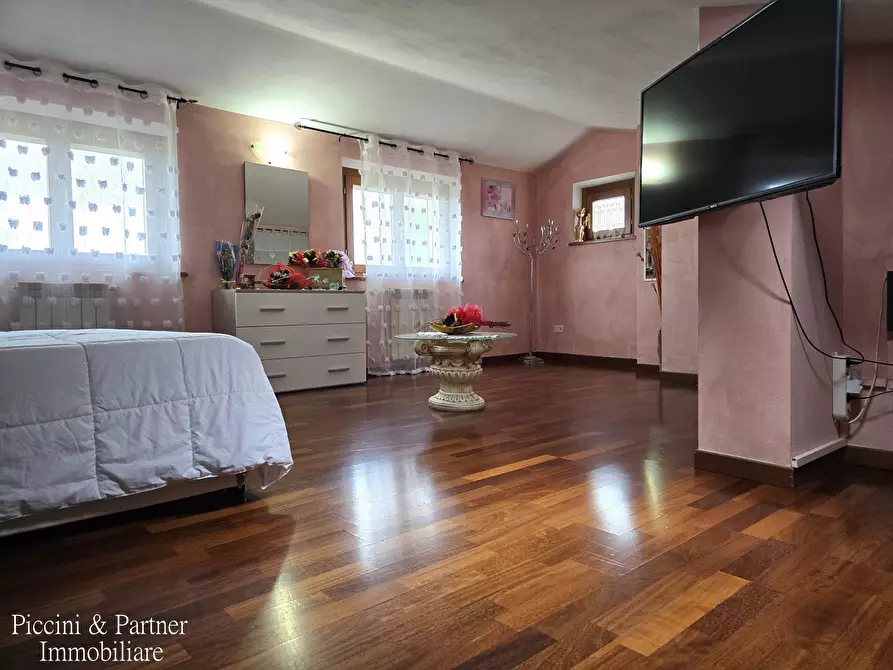 Immagine 61 di Villa in vendita  in C.a. Monsigliolo a Cortona