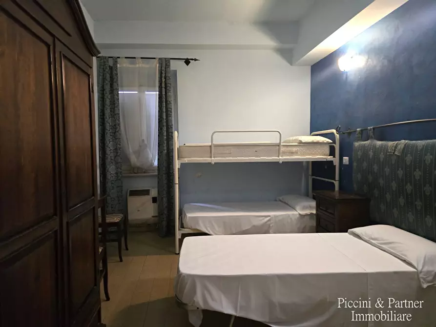 Immagine 47 di Albergo/B&B/Residence in vendita  in Via Chiesa Tonda a Trevi