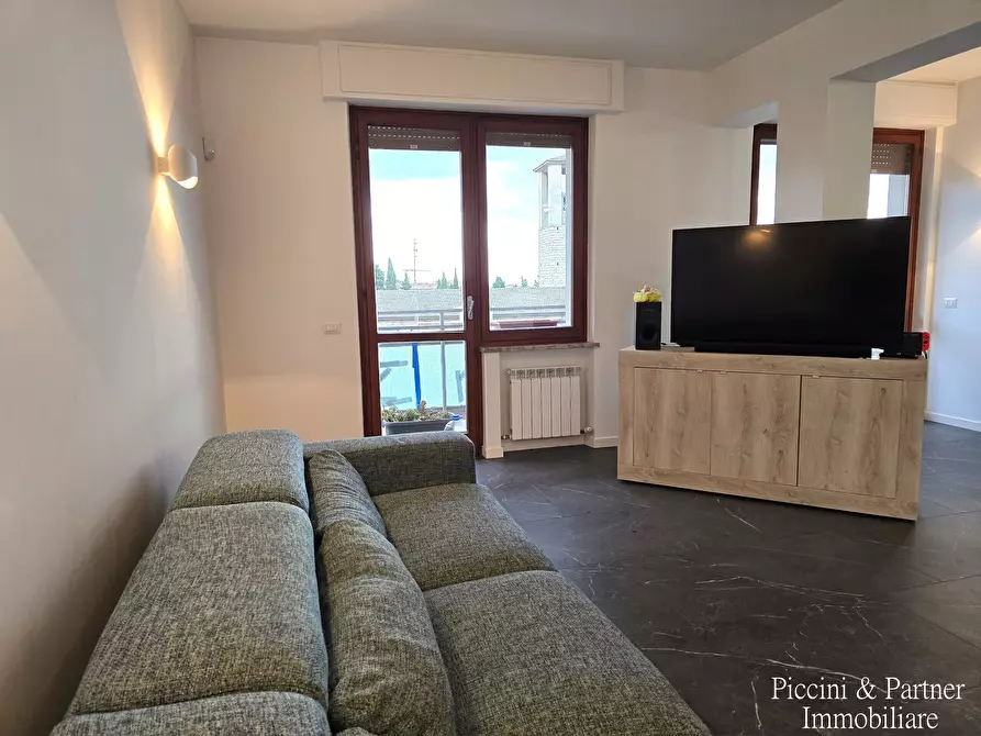 Immagine 18 di Pentalocale in vendita  in Via Annibale Vecchi a Perugia