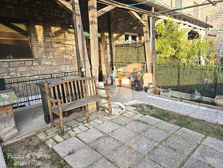 Immagine 4 di Villetta a schiera in vendita  in Via della Madonna dell'Olivo a Assisi