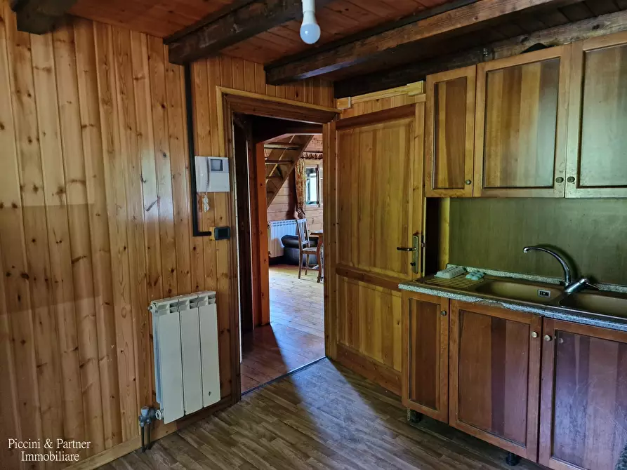 Immagine 40 di Villa in vendita  in Via dei Cespugli 12 a Passignano Sul Trasimeno