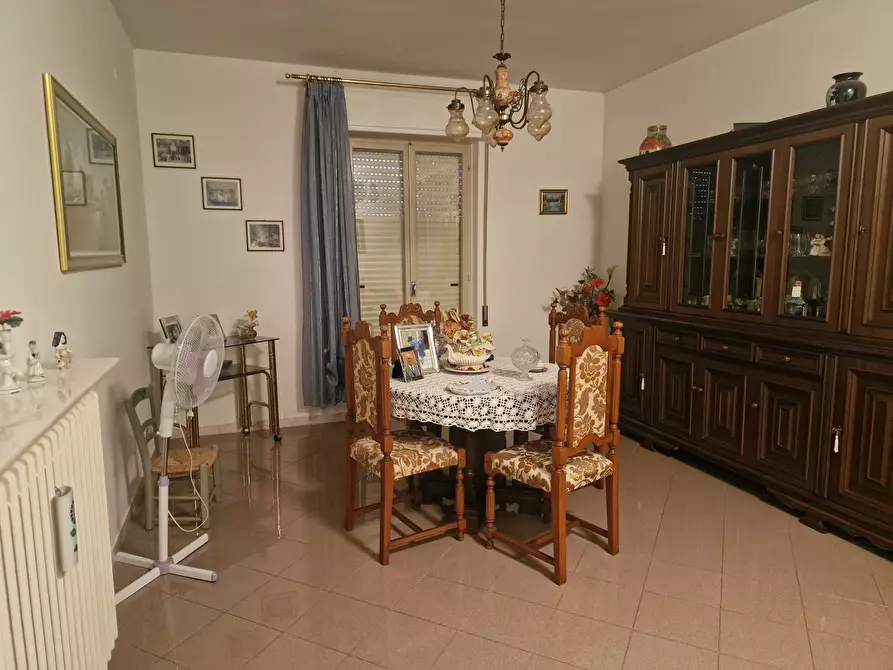 Immagine 15 di Quadrilocale in vendita  in Str. Tiberina Nord 159 a Perugia