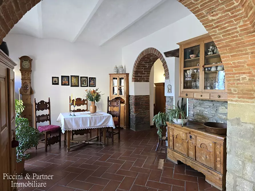 Immagine 11 di Rustico / casale in vendita  in Località Riccio 70A a Cortona