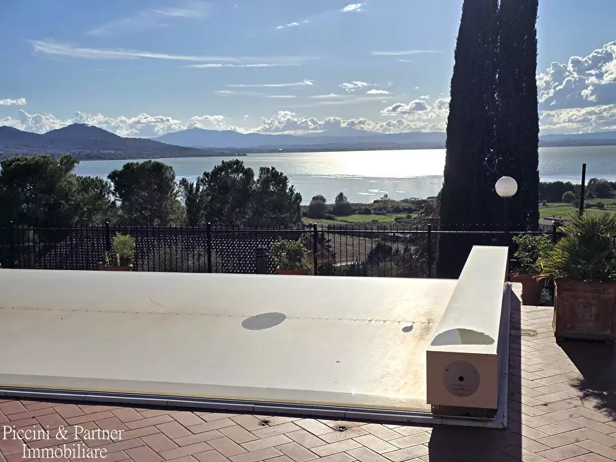 Immagine 85 di Villa in vendita  in Via dei Romani a Magione