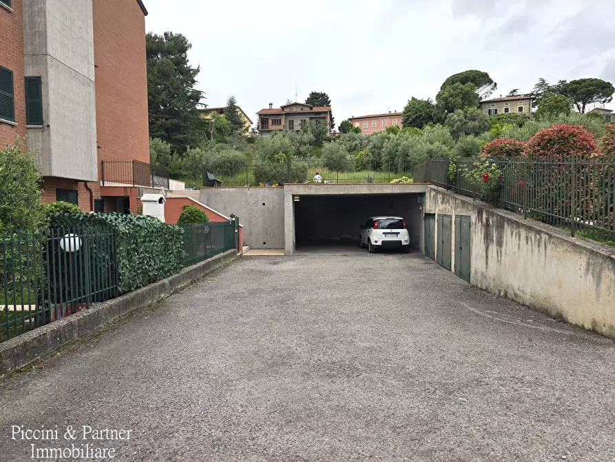 Immagine 45 di Quadrilocale in vendita  in Strada Ponte Mollo a Perugia