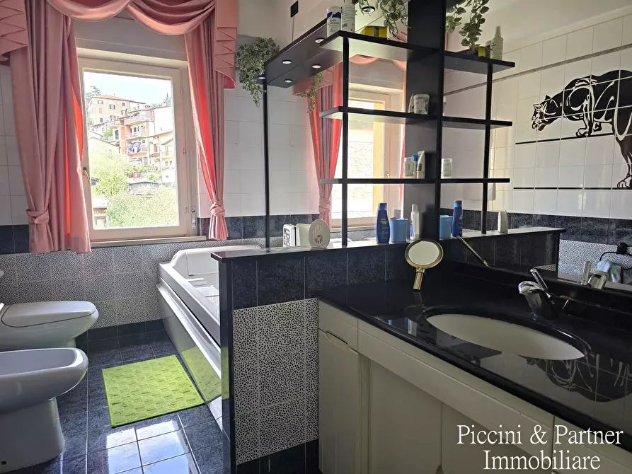 Immagine 22 di Pentalocale in vendita  in Via Maria Montessori a Tuoro Sul Trasimeno