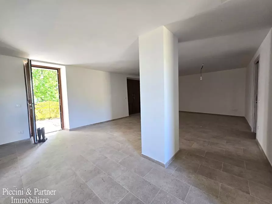 Immagine 63 di Rustico / casale in vendita  a Assisi