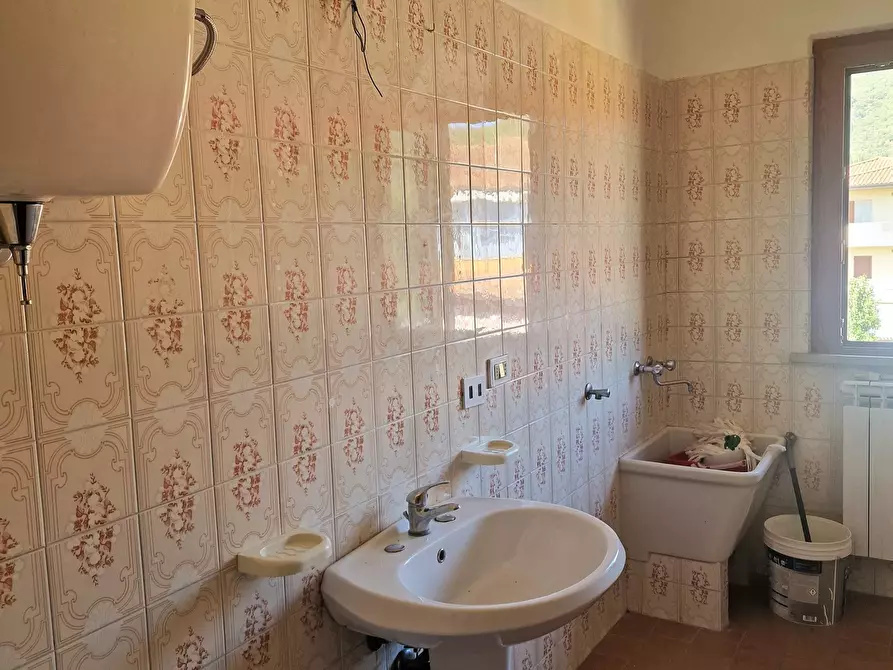 Immagine 22 di Pentalocale in vendita  in Via della Martinella 9A a Passignano Sul Trasimeno