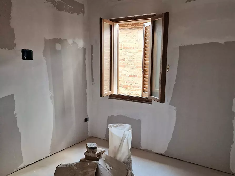 Immagine 20 di Trilocale in vendita  in Via Camillo Benso Conte di Cavour 73 a Torrita Di Siena