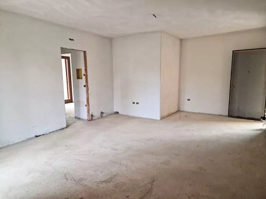 Immagine 12 di Trilocale in vendita  in Strada Tiberina Nord 421 a Perugia