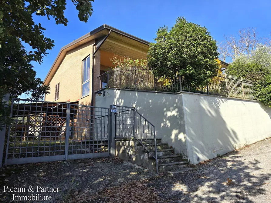 Immagine 1 di Villa in vendita  in Strada Monte Bagnolo Valbiancara a Perugia