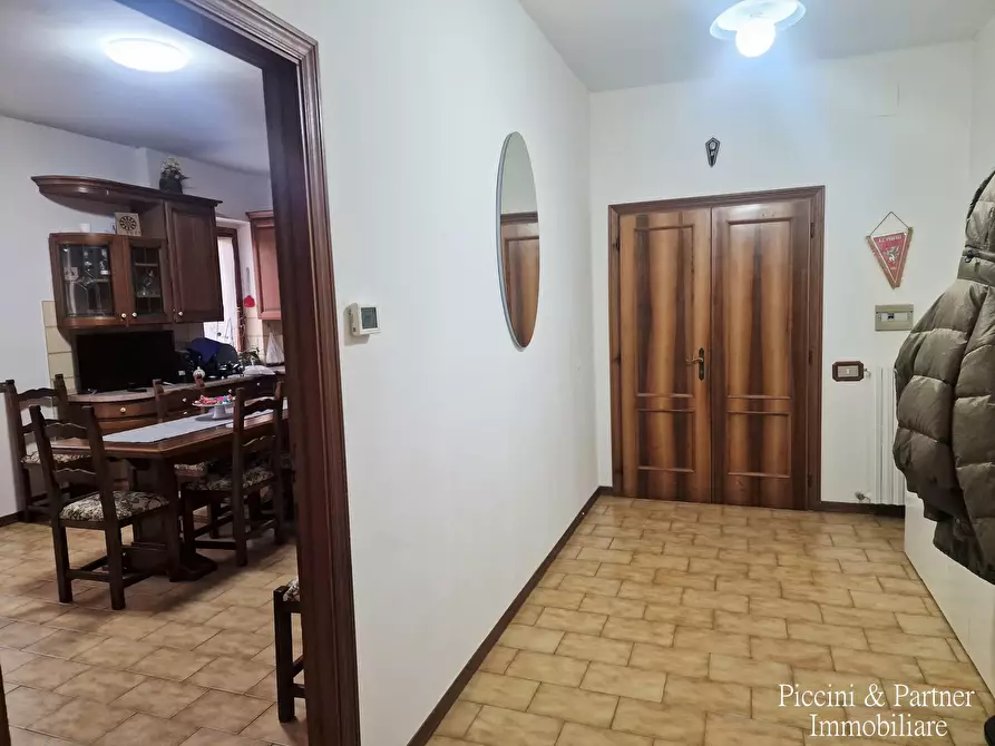 Immagine 6 di Casa bifamiliare in vendita  in Viale Ranchi 2 a Umbertide