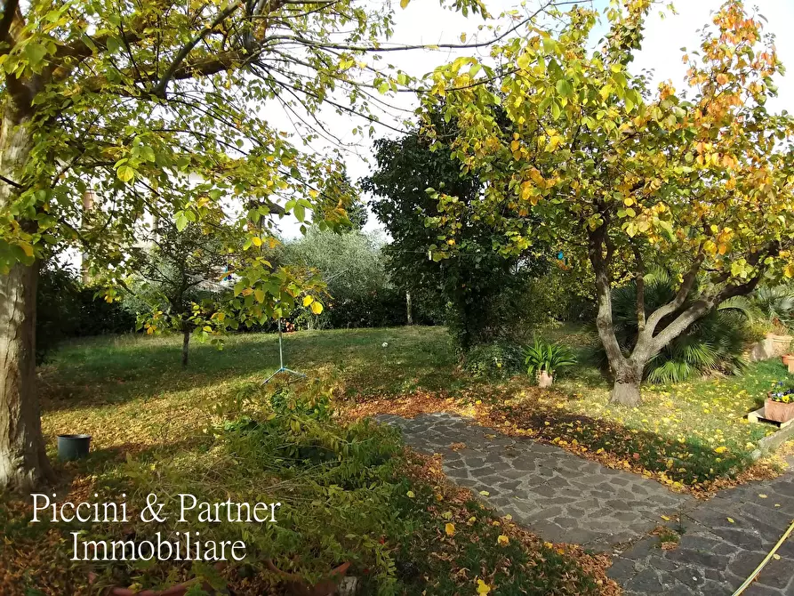 Immagine 31 di Villa in vendita  in Via Soccorso 83 a Castiglione Del Lago