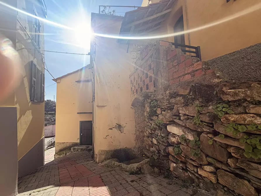 Immagine 32 di Porzione di casa in vendita  in Via Partigiani a Diano San Pietro