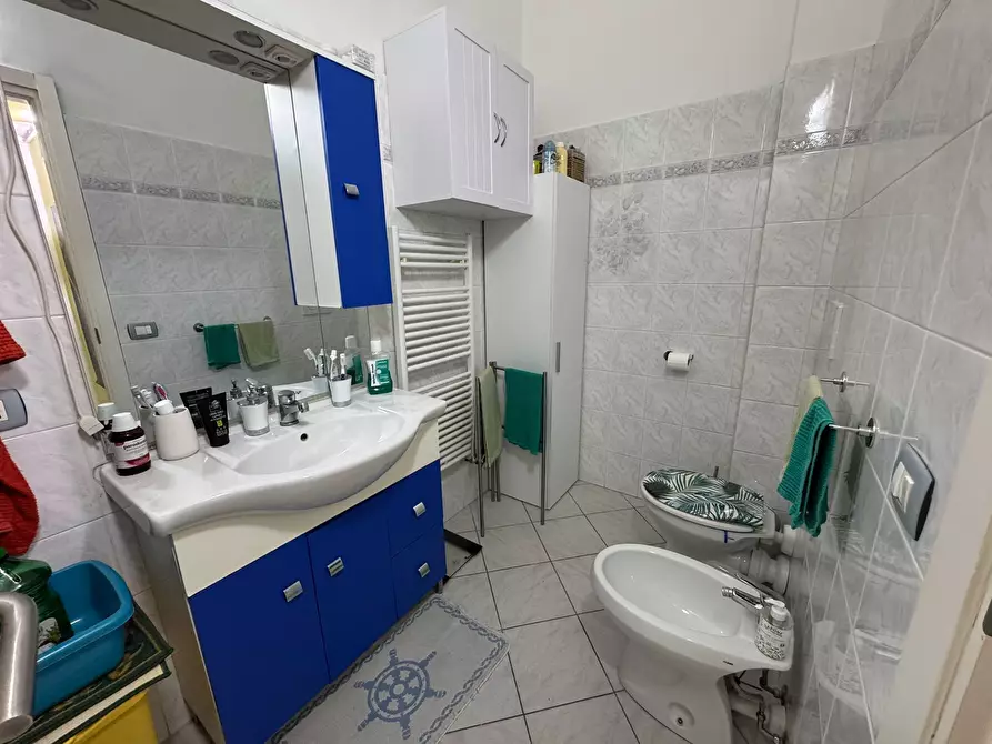 Immagine 14 di Trilocale in vendita  in Via Zeffiro Massa 91 a San Remo