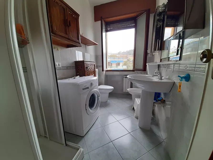 Immagine 19 di Trilocale in vendita  in Strada Borgo Tinasso 81 a San Remo