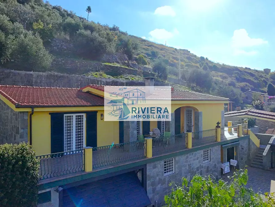 Immagine 69 di Villa in vendita  in Via Giulio Cesare 2 a Santo Stefano Al Mare