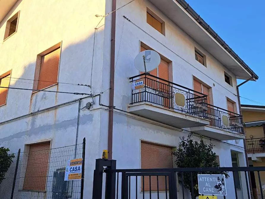Immagine 58 di Casa bifamiliare in vendita  in Via Calvario 17 a San Vito Chietino