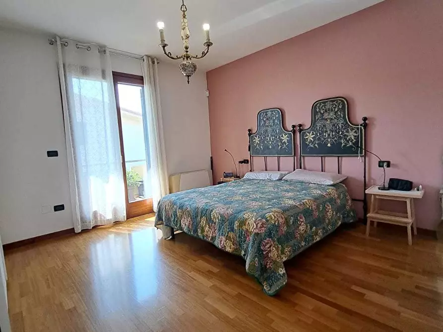 Immagine 52 di Villa in vendita  in villa andreoli a Lanciano