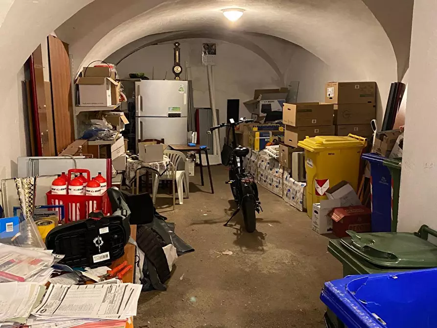 Immagine 13 di Locale commerciale in vendita  in piazza san giorgio 4 a Treglio