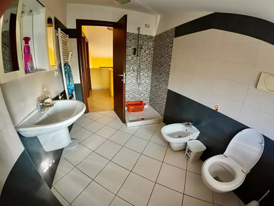 Immagine 41 di Villetta a schiera in vendita  in Via Provinciale della Rocca 44 a Santa Maria Imbaro