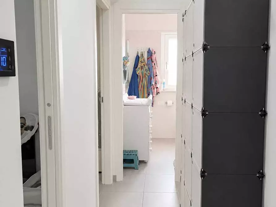 Immagine 11 di Pentalocale in vendita  in Via Morge 13 a Castel Frentano
