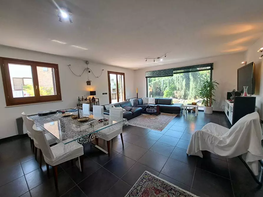 Immagine 3 di Villa in vendita  in villa andreoli a Lanciano