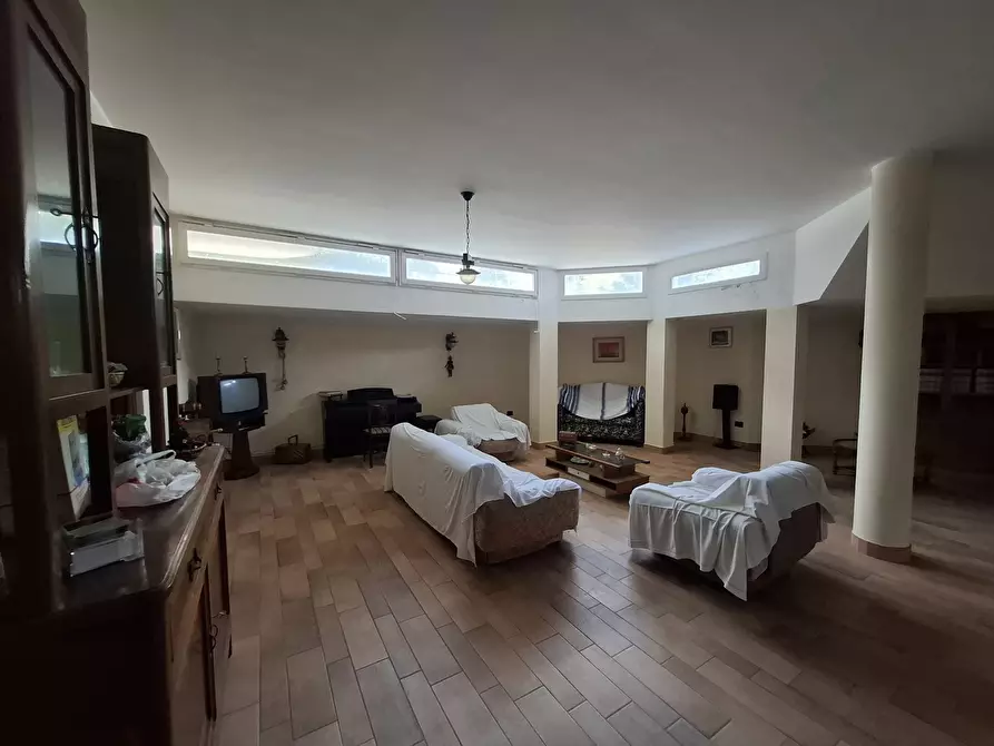 Immagine 57 di Villa in vendita  a Lanciano