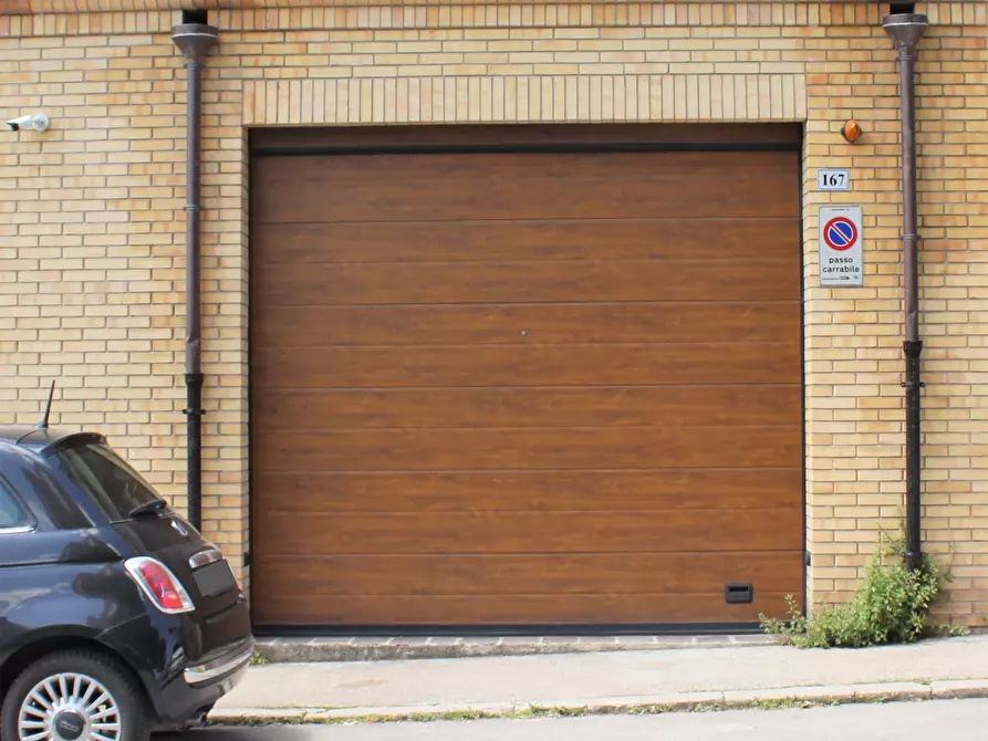 Immagine 1 di Garage in affitto  in via ferro di cavallo a Lanciano