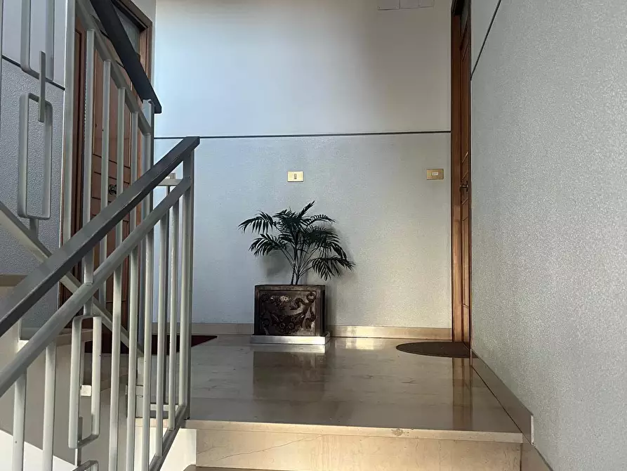 Immagine 5 di Pentalocale in vendita  in Via Martiri VI Ott. 90 a Lanciano