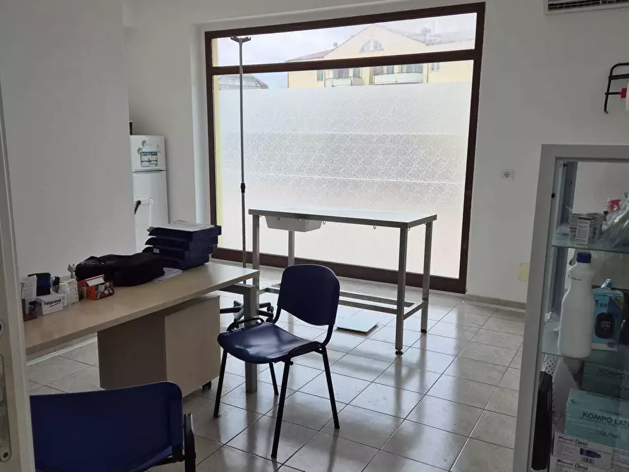 Immagine 5 di Locale commerciale in vendita  in Via Ferdinando Galliani 41B a Altino