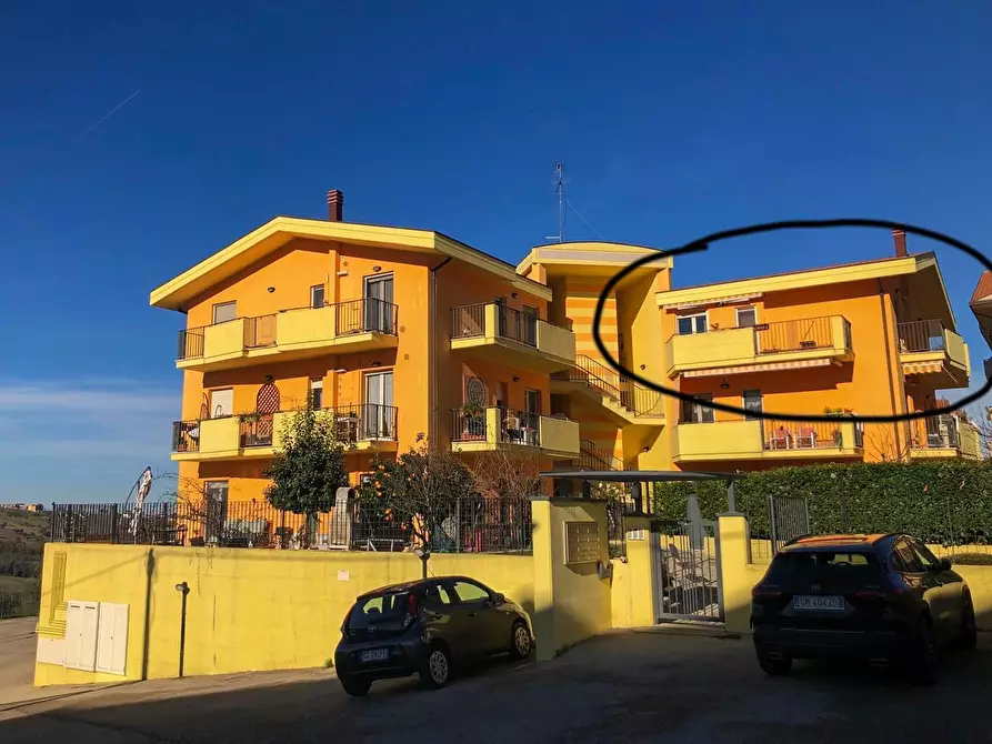 Immagine 1 di Pentalocale in vendita  in Via Fontenova 6 a Castel Frentano