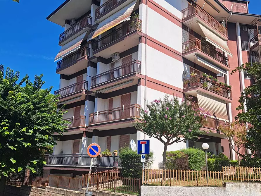 Immagine 50 di Pentalocale in vendita  in Via Martiri VI Ott. 73A a Lanciano