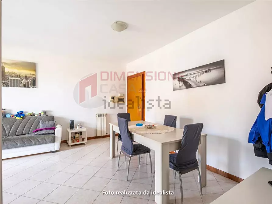 Immagine 4 di Trilocale in vendita  in Via Massa di San Giuliano a Roma