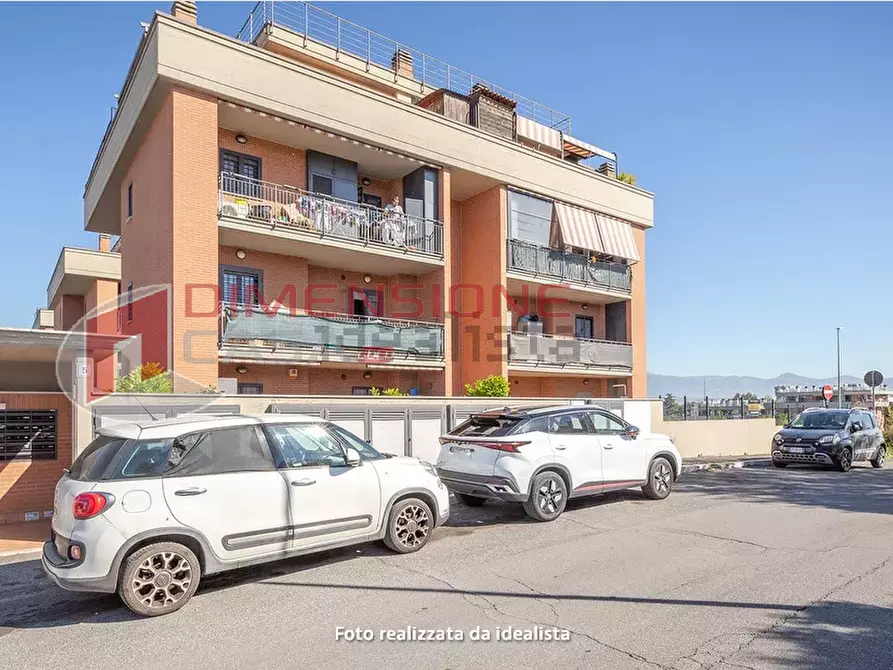 Immagine 21 di Bilocale in vendita  in Via Rocca di Cambio a Roma